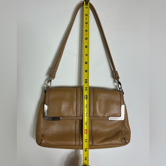 Isaac Mizrahi Leather Shoulder Bag Tan Caramel Brown Fall Purse Y2K Minimalist - Picture 16 of 16